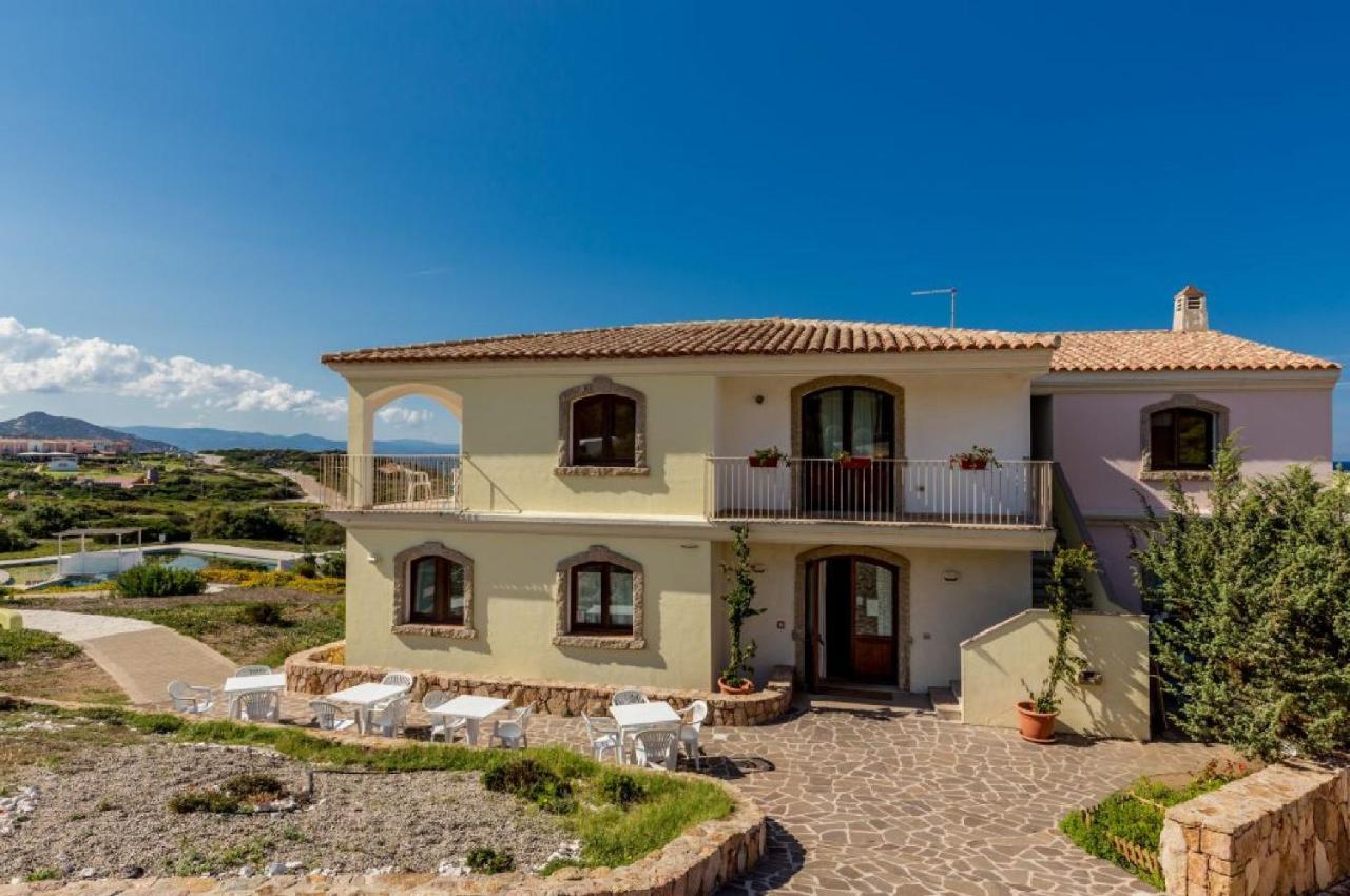Residence Baia Santa Reparata Santa Teresa Gallura Exterior foto